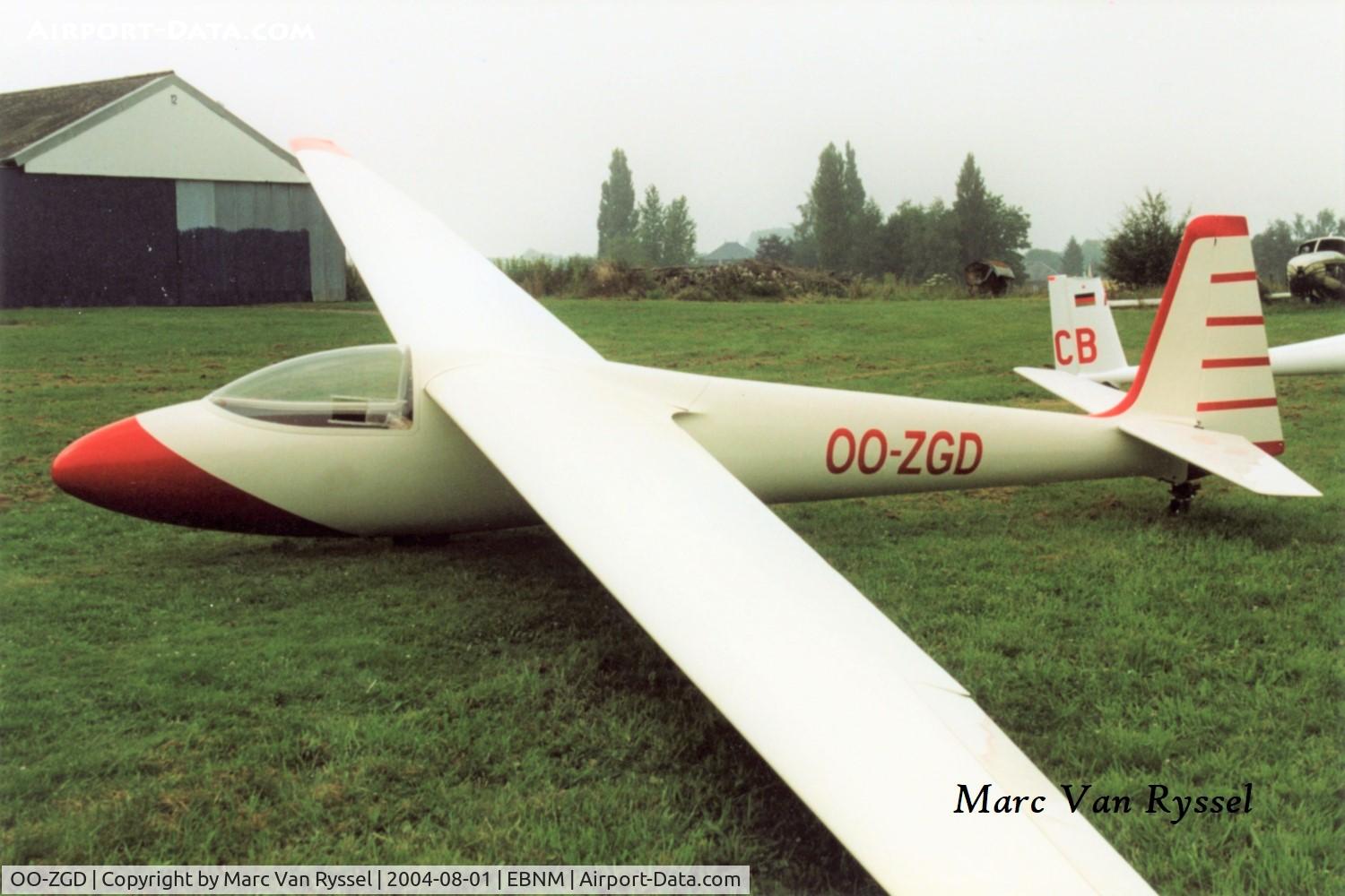OO-ZGD, 1968 Schleicher Ka-6E Rhonsegler C/N 4151, At Temploux.