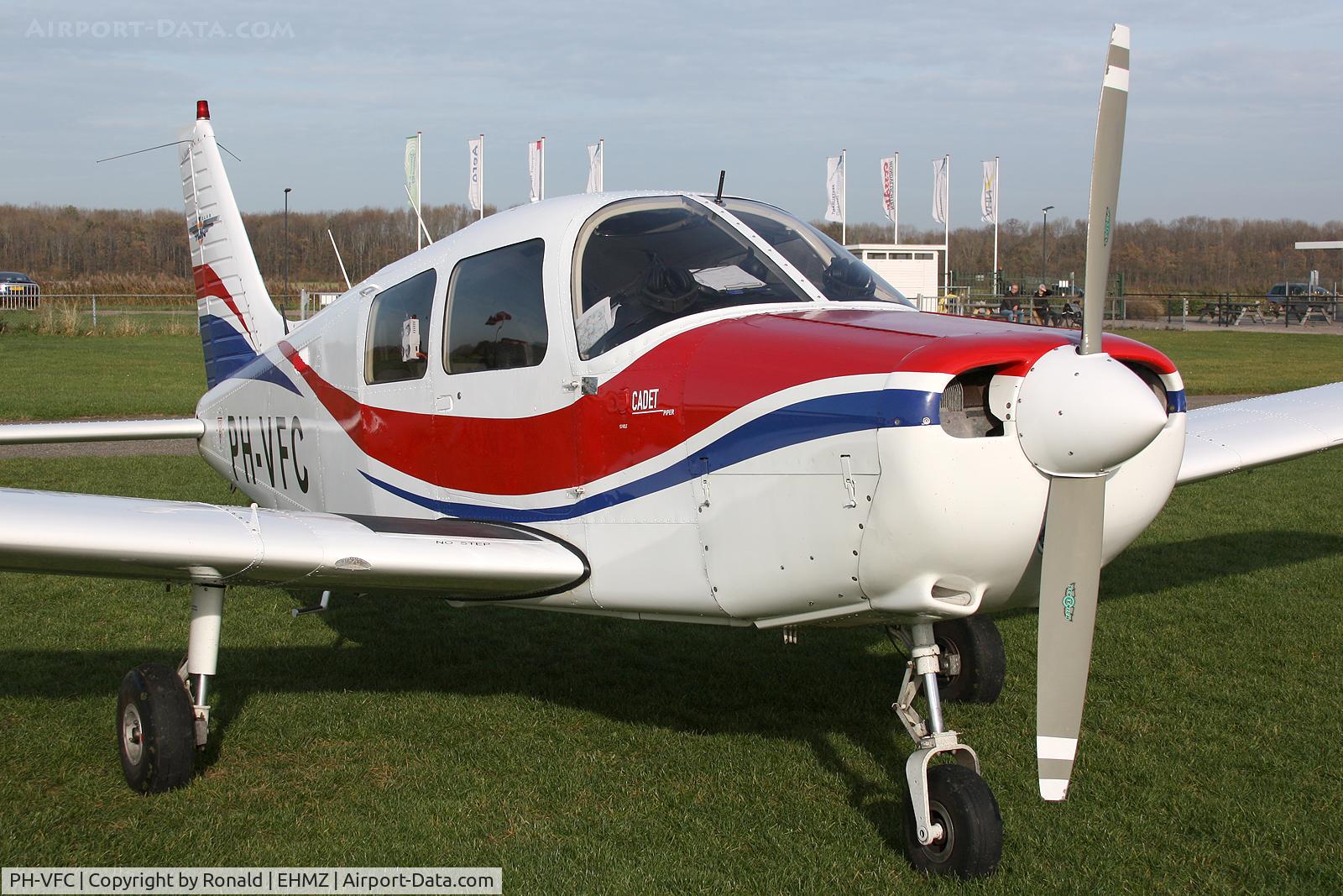 PH-VFC, 1989 Piper PA-28-161 C/N 2841314, at ehmz