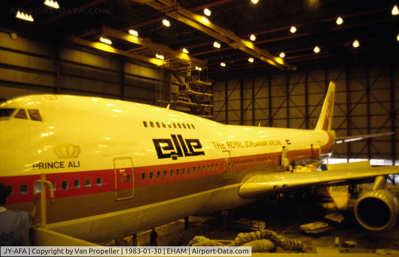 JY-AFA, 1976 Boeing 747-2D3B C/N 21251, Alia - Royal Jordanian Airline Boeing 747-2D3B in a KLM hangar at Schiphol airport for maintenance, 1983