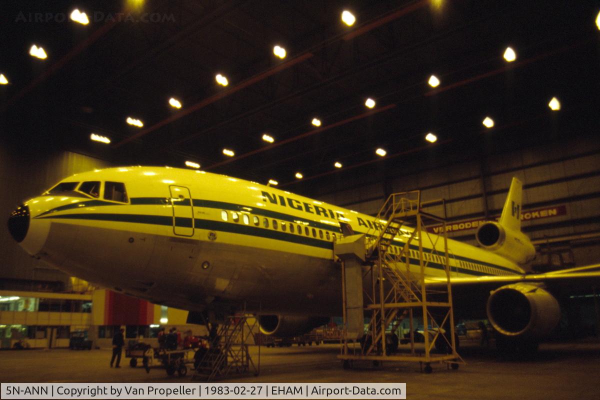 5N-ANN, 1976 McDonnell Douglas DC-10-30 C/N 46957, Nigeria Airways McDonnell Douglas DC-10-30 in a KLM hangar at Schiphol-Oost for maintenance, 1983