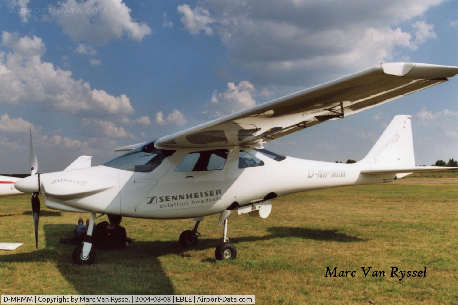 D-MPMM, WDFL Dallach D5 Evolution C/N not found D-MPMM, Sanicole Airshow 2004.