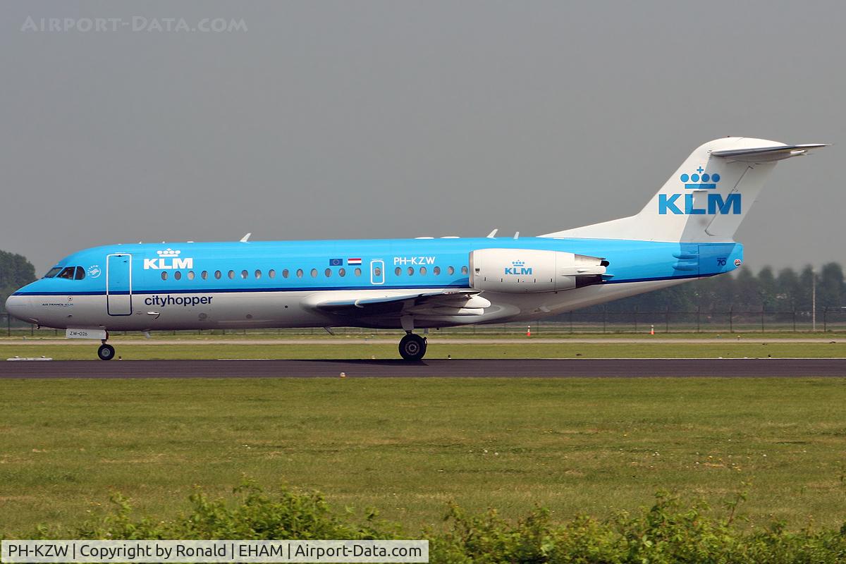 PH-KZW, 1995 Fokker 70 (F-28-0070) C/N 11558, at spl