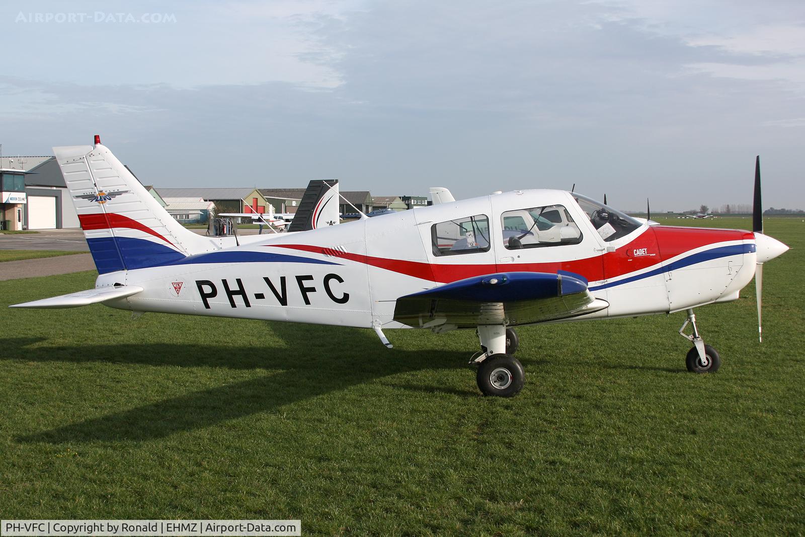 PH-VFC, 1989 Piper PA-28-161 C/N 2841314, at ehmz