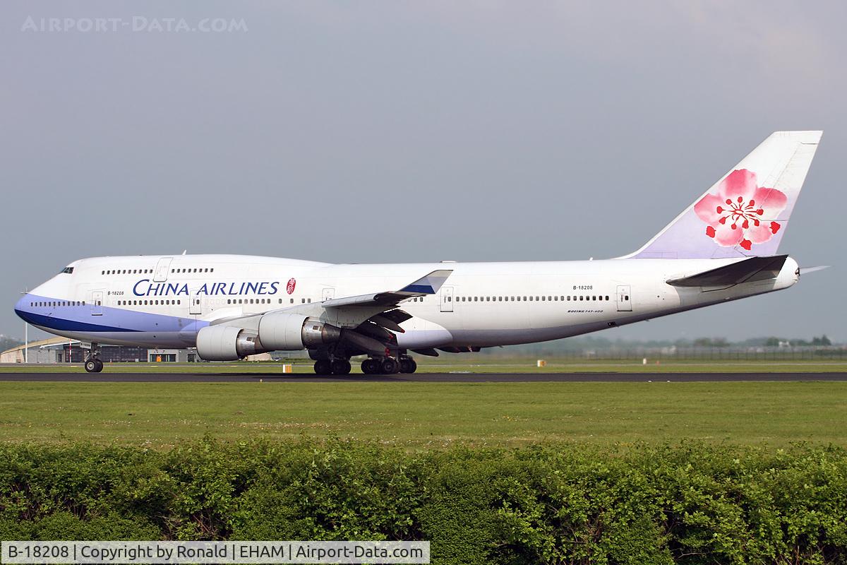 B-18208, 1998 Boeing 747-409 C/N 29031, at spl