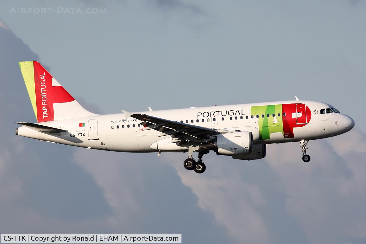 CS-TTK, 1999 Airbus A319-111 C/N 1034, at spl