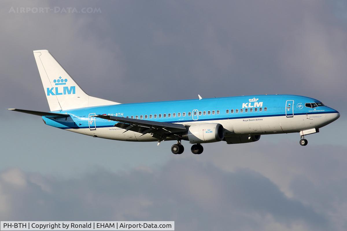 PH-BTH, 1997 Boeing 737-306 C/N 28719, at spl