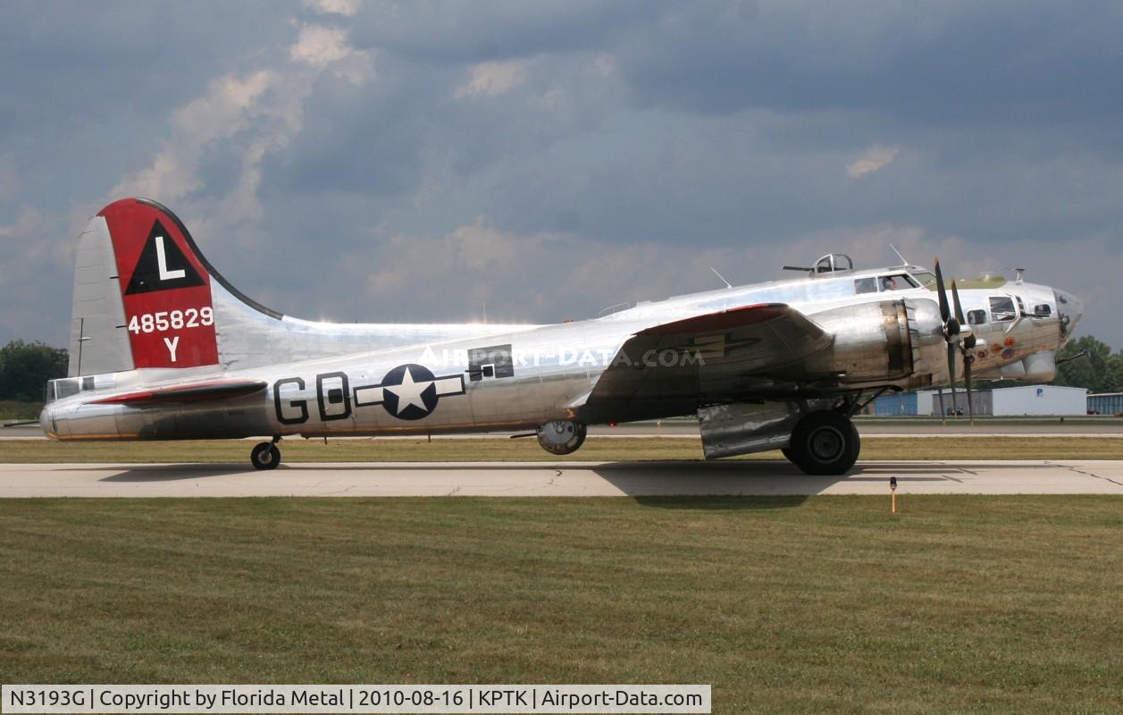 N3193G, 1944 Boeing B-17G Flying Fortress C/N 77255, PTK 2010