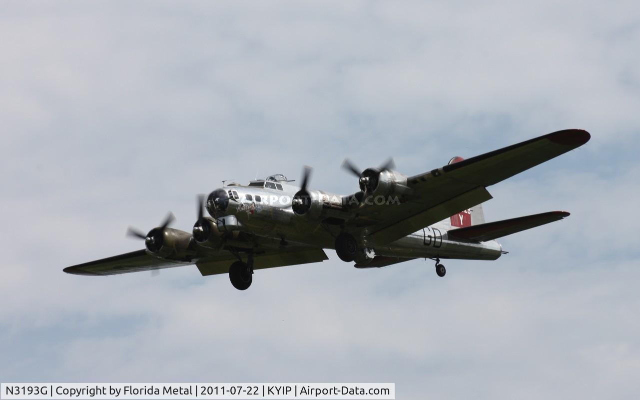 N3193G, 1944 Boeing B-17G Flying Fortress C/N 77255, TOM YIP 2011