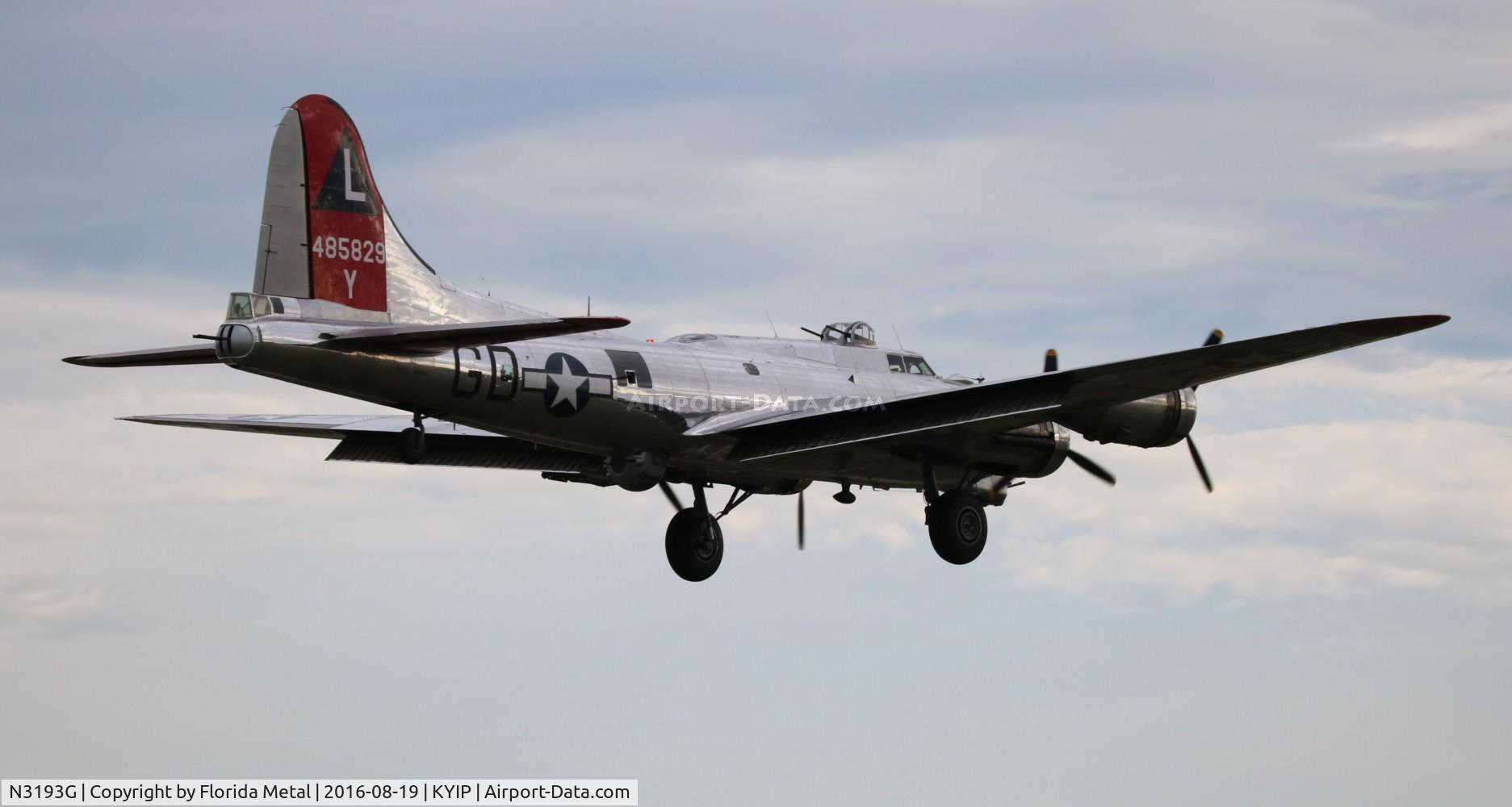 N3193G, 1944 Boeing B-17G Flying Fortress C/N 77255, TOM YIP 2016
