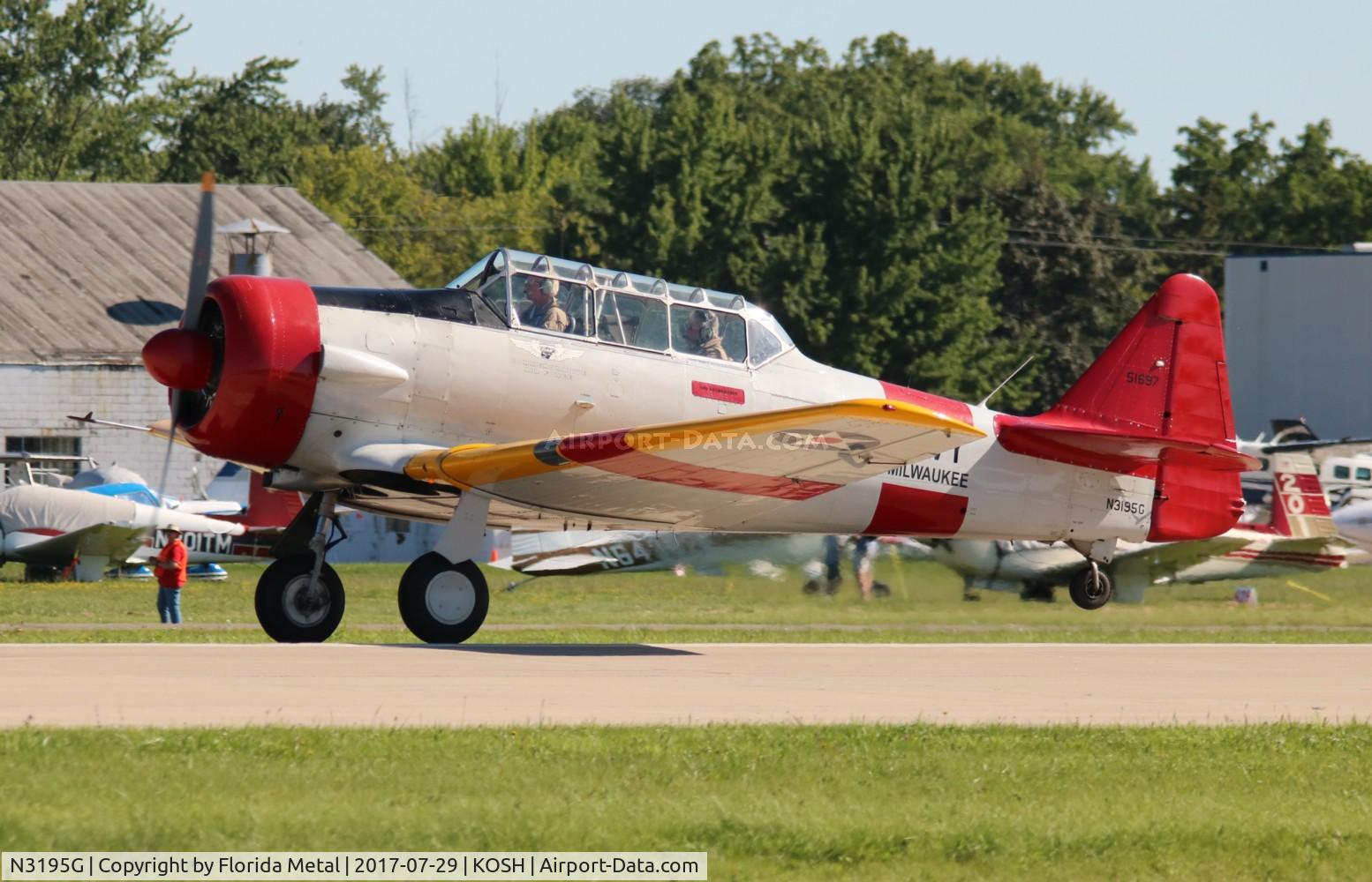 N3195G, North American SNJ-5 Texan Texan C/N 51697, EAA OSH 2017
