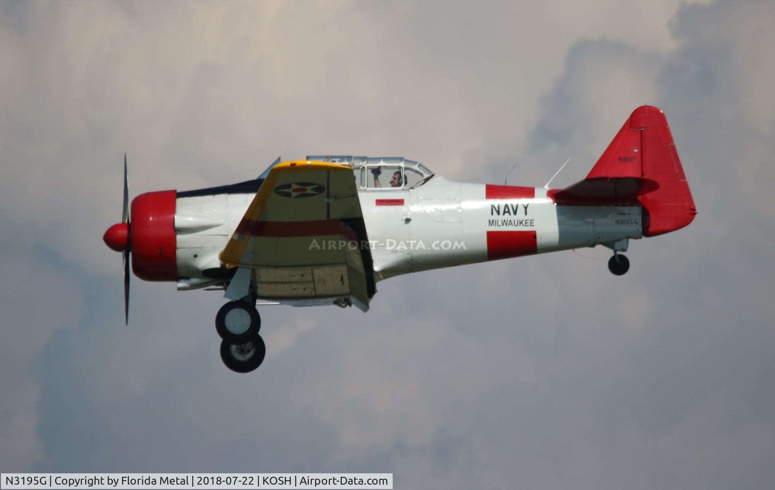 N3195G, North American SNJ-5 Texan Texan C/N 51697, EAA OSH 2018