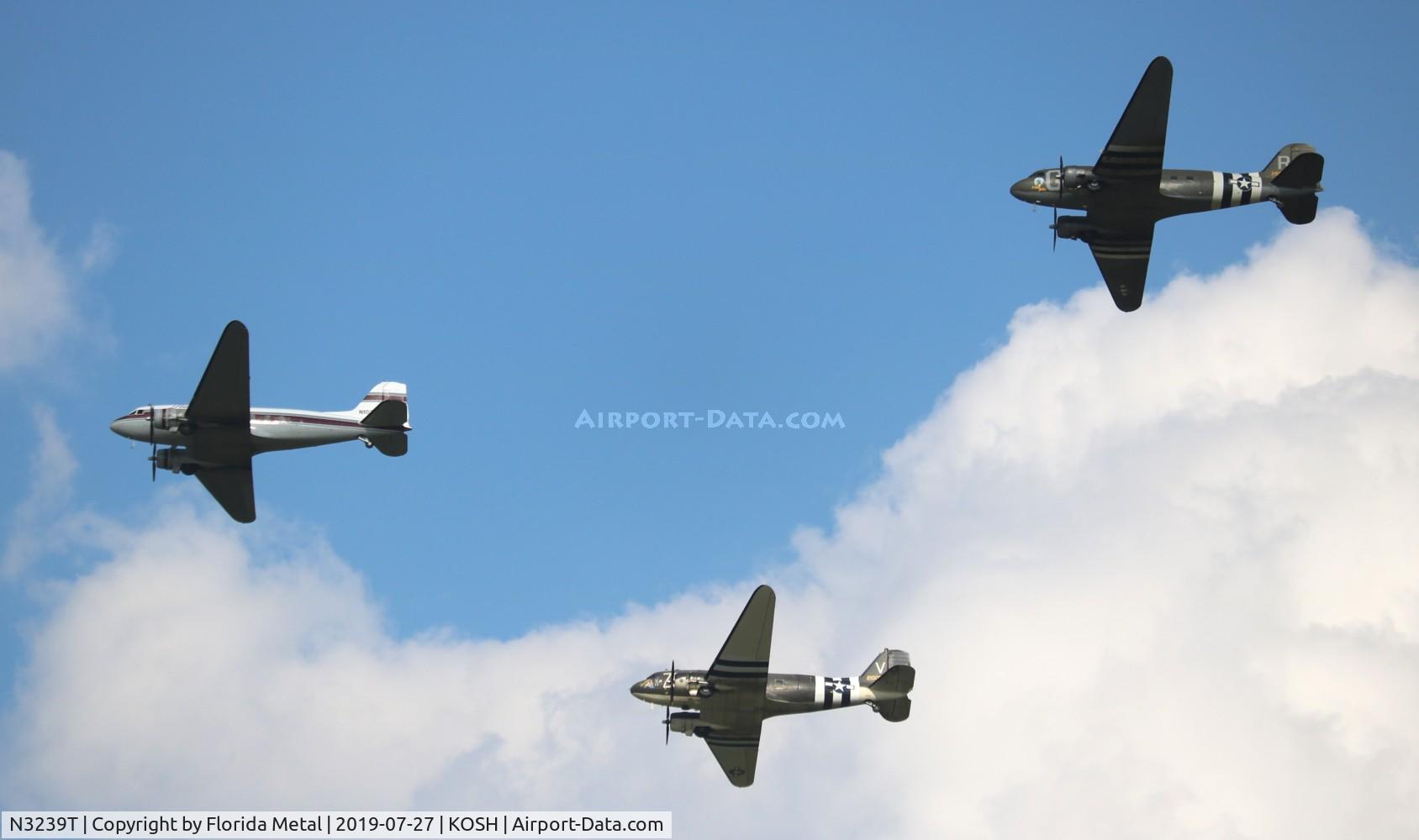 N3239T, 1943 Douglas DC3C-S1C3G (C-47A-65-DL) C/N 19054, EAA OSH 2019