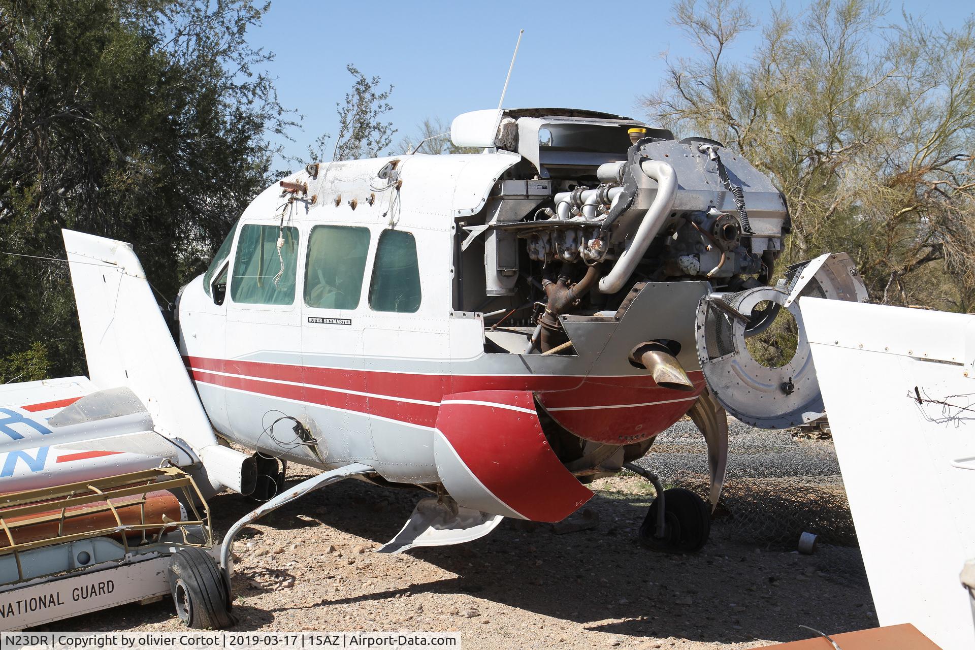 N23DR, 1967 Cessna 337B Super Skymaster C/N 337-0672, now just a stock of parts