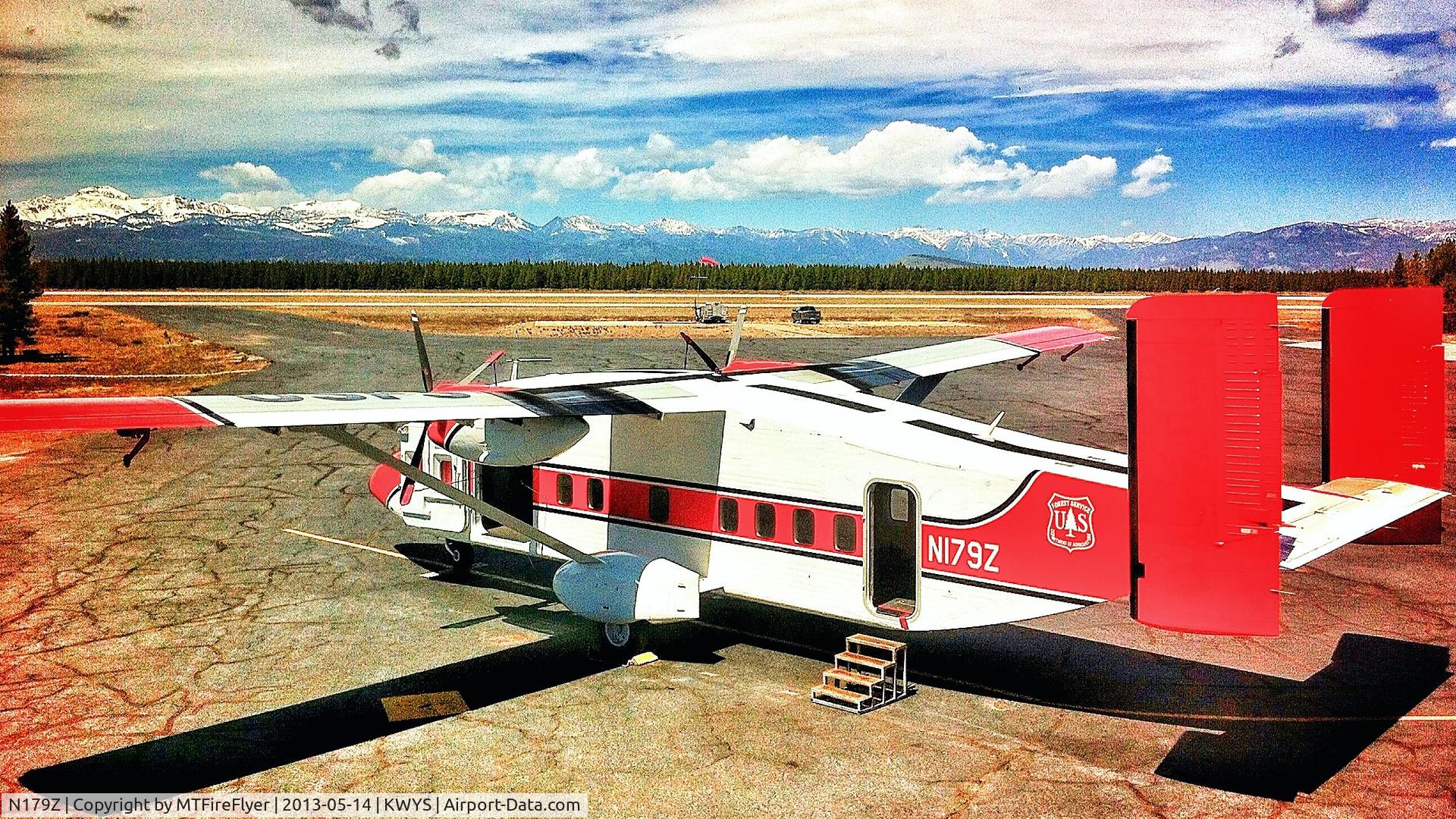 N179Z, 1985 Short SD3-30 200 (C-23A Sherpa) C/N SH-3109, C-23A N179Z (84-0462) standing by on the West Yellowstone Smokejumper ramp.