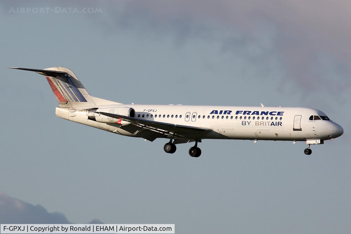 F-GPXJ, 1990 Fokker 100 (F-28-0100) C/N 11323, at spl
