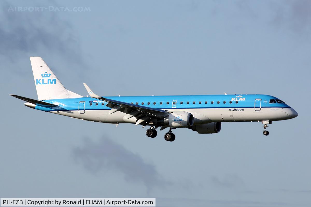 PH-EZB, 2008 Embraer 190LR (ERJ-190-100LR) C/N 19000235, at spl