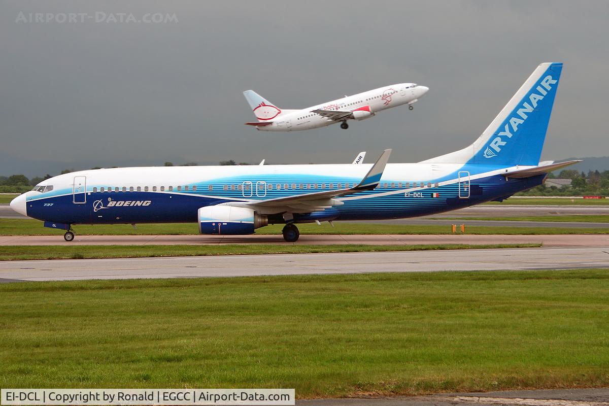 EI-DCL, 2004 Boeing 737-8AS C/N 33806, at man