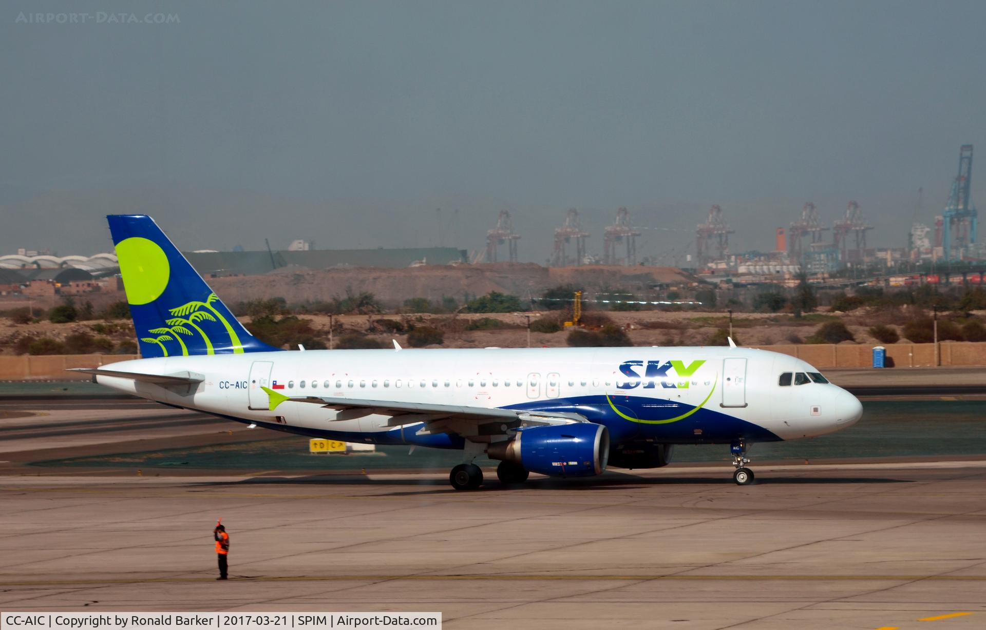 CC-AIC, 2004 Airbus A319-111 C/N 2380, Taxi for takeoff Lima