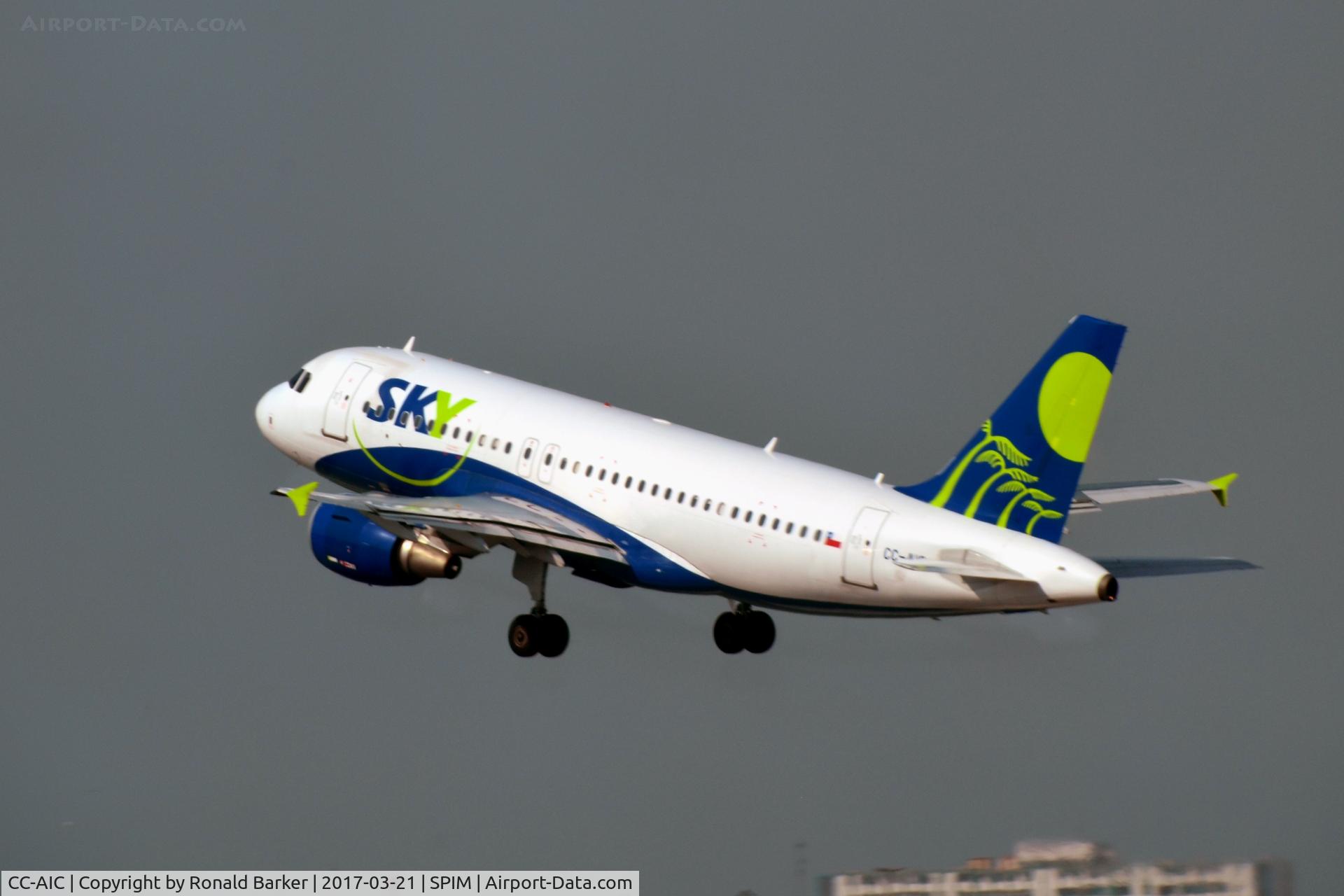CC-AIC, 2004 Airbus A319-111 C/N 2380, Takeoff Lima
