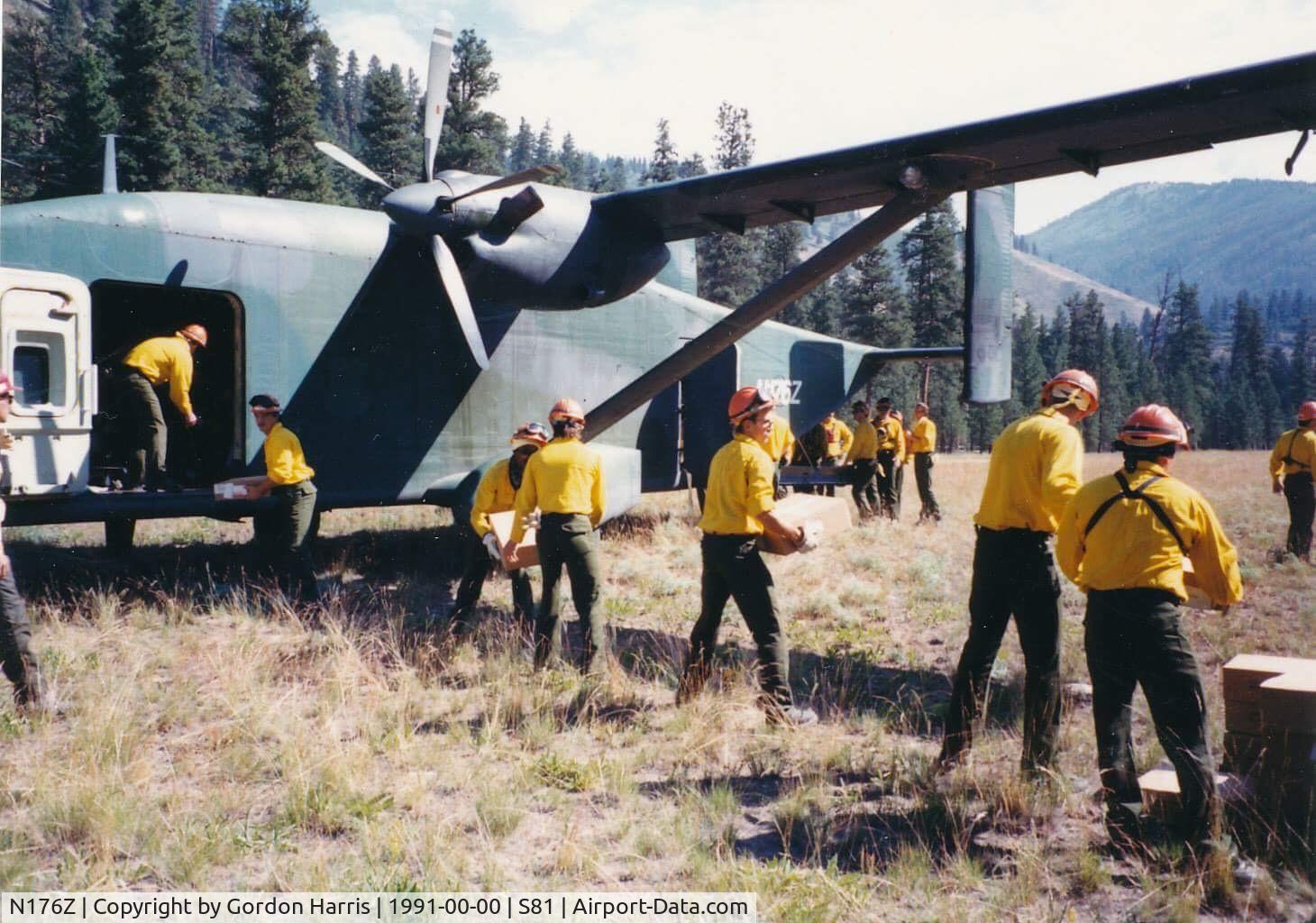 N176Z, 1985 Short C-23A C/N SH3106, C-23A Sherpa N176Z (84-0460) off loading fire supplies at Indian Crk. Airstrip, ID.