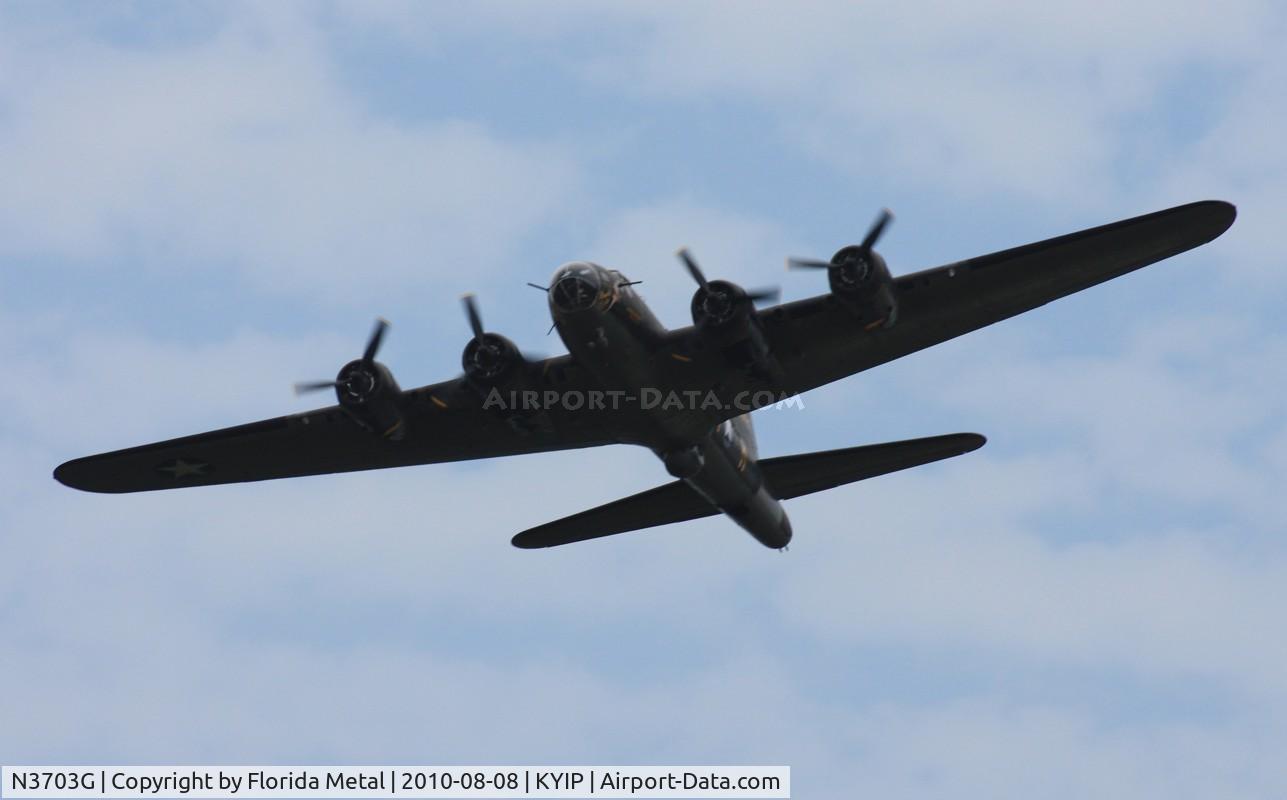 N3703G, 1945 Boeing B-17G Flying Fortress C/N 44-83546-A, TOM YIP 2010