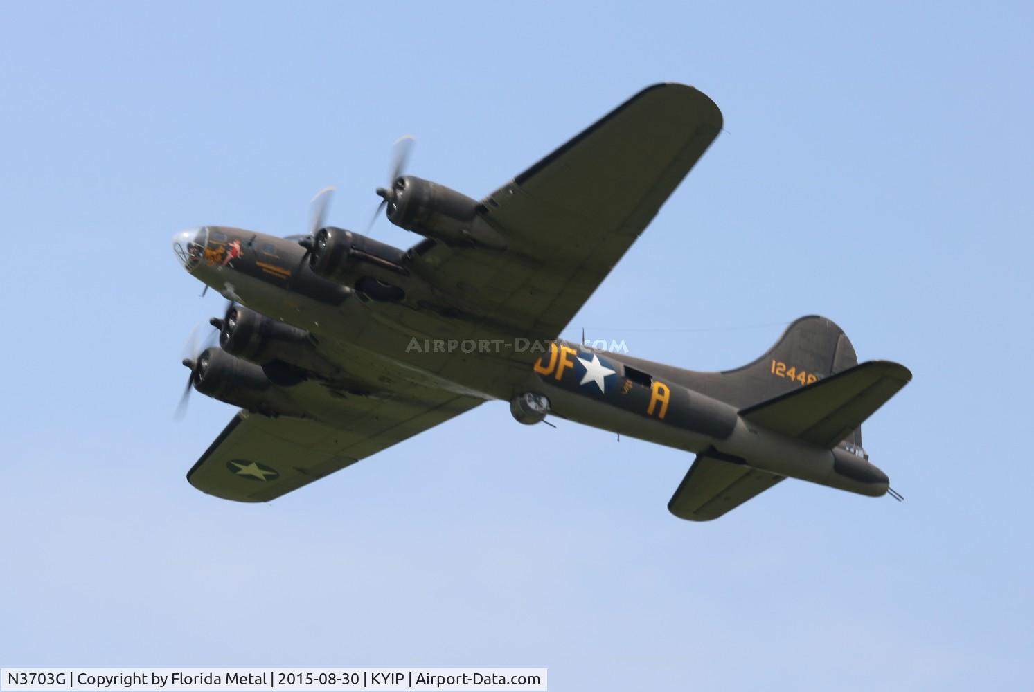 N3703G, 1945 Boeing B-17G Flying Fortress C/N 44-83546-A, TOM YIP 2015