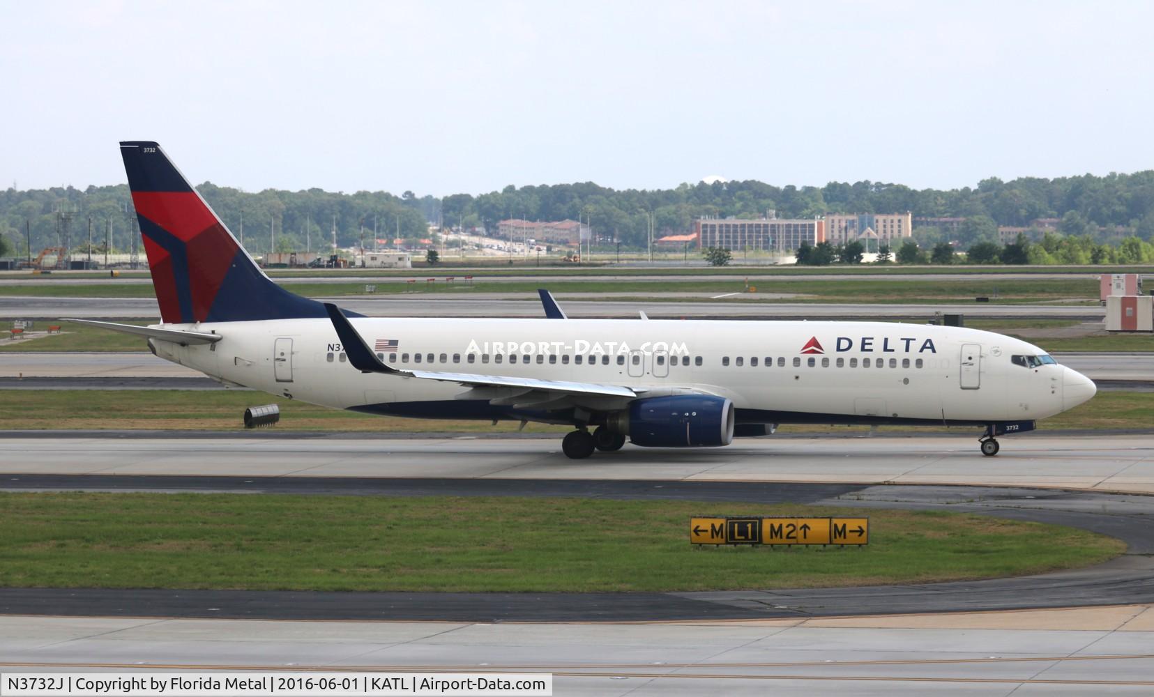 N3732J, 2000 Boeing 737-832 C/N 30380, ATL Spotting 2016