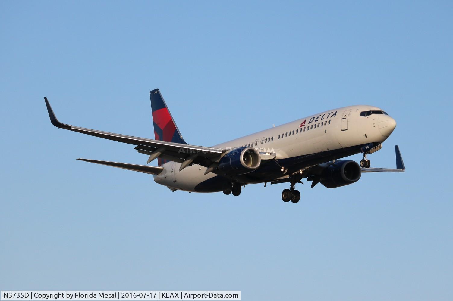 N3735D, 2000 Boeing 737-832 C/N 30381, LAX spotting 2016