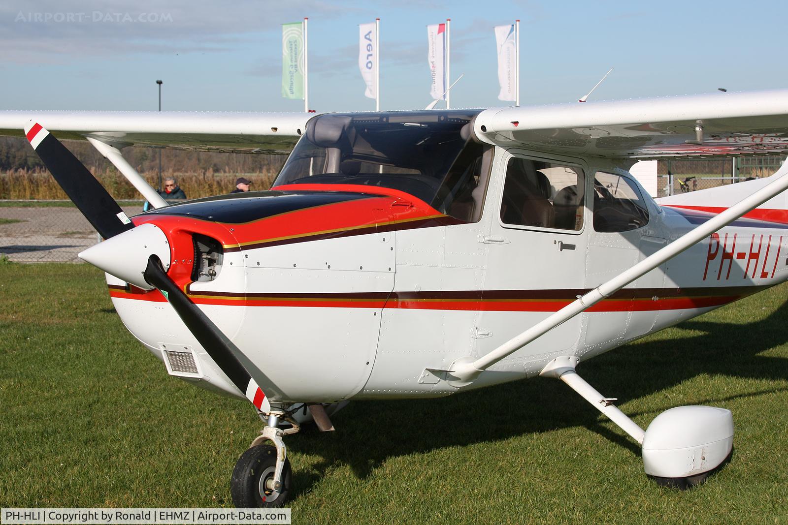 PH-HLI, 2001 Cessna 172S Skyhawk C/N 172S-8751, at ehmz