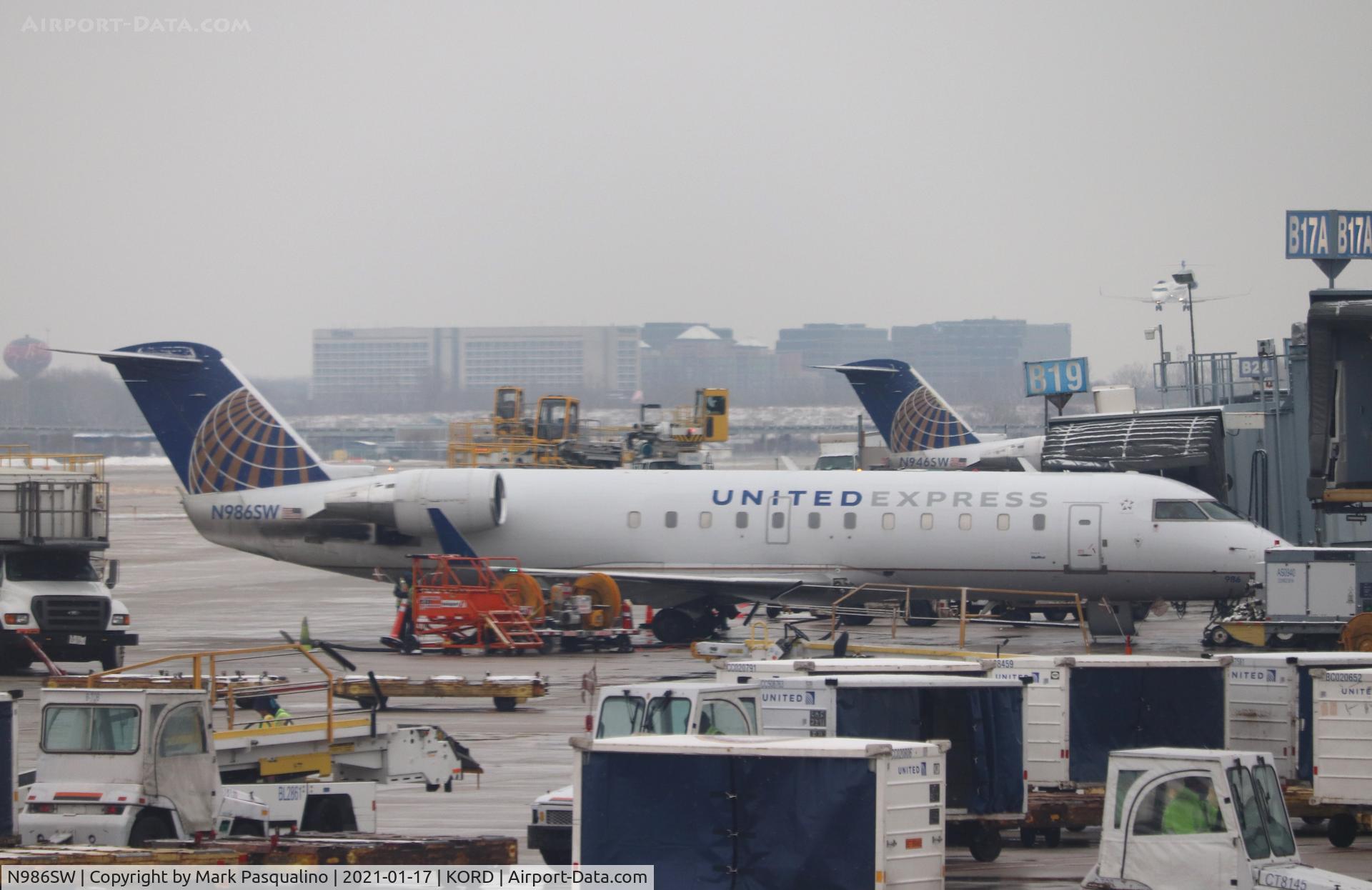 N986SW, 2004 Bombardier CRJ-200ER (CL-600-2B19) C/N 7967, CL-600-2B19