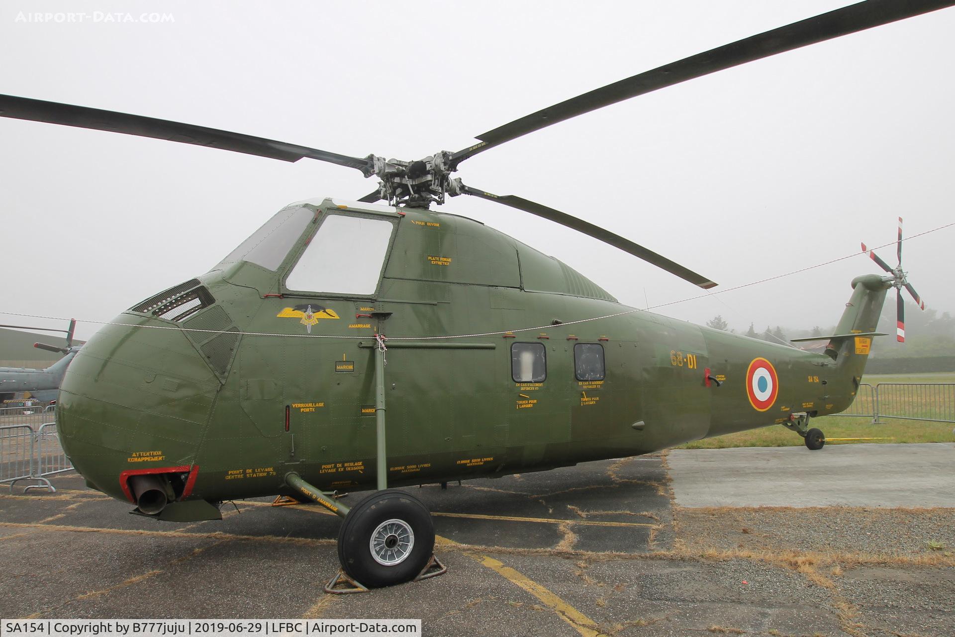 SA154, Sikorsky H-34A Choctaw C/N SA154, at Cazaux Airshow