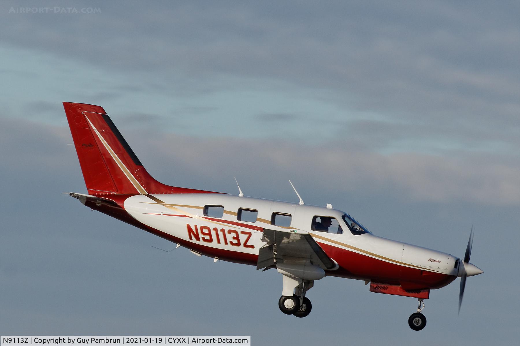 N9113Z, 1986 Piper PA-46-310P Malibu C/N 4608045, Landing on 07