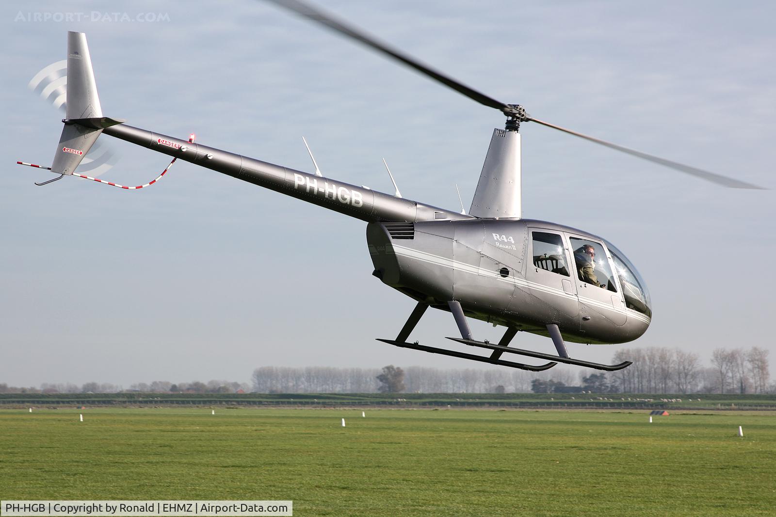 PH-HGB, Robinson R44 Raven II C/N 13831, at ehmz