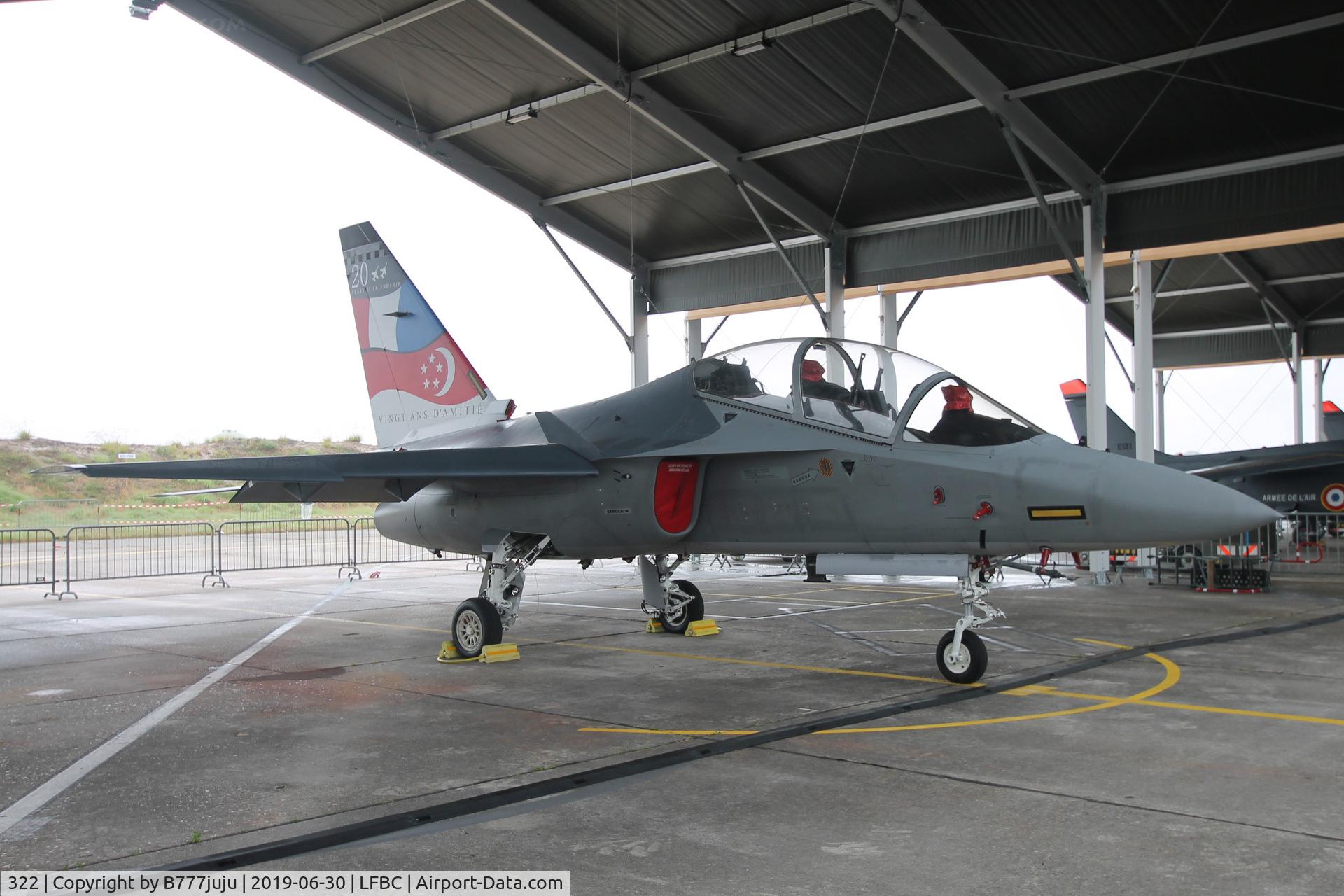 322, 2014 Alenia Aermacchi M-346 Master C/N 7028, at Cazaux Airshow