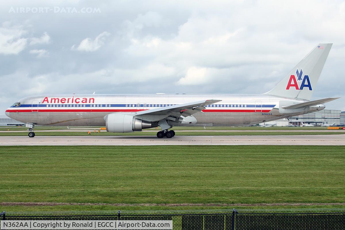N362AA, 1988 Boeing 767-323 C/N 24043, at man