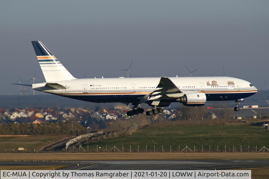EC-MUA, 2001 Boeing 777-212/ER C/N 28524, Privilege Style Boeing 777-200ER