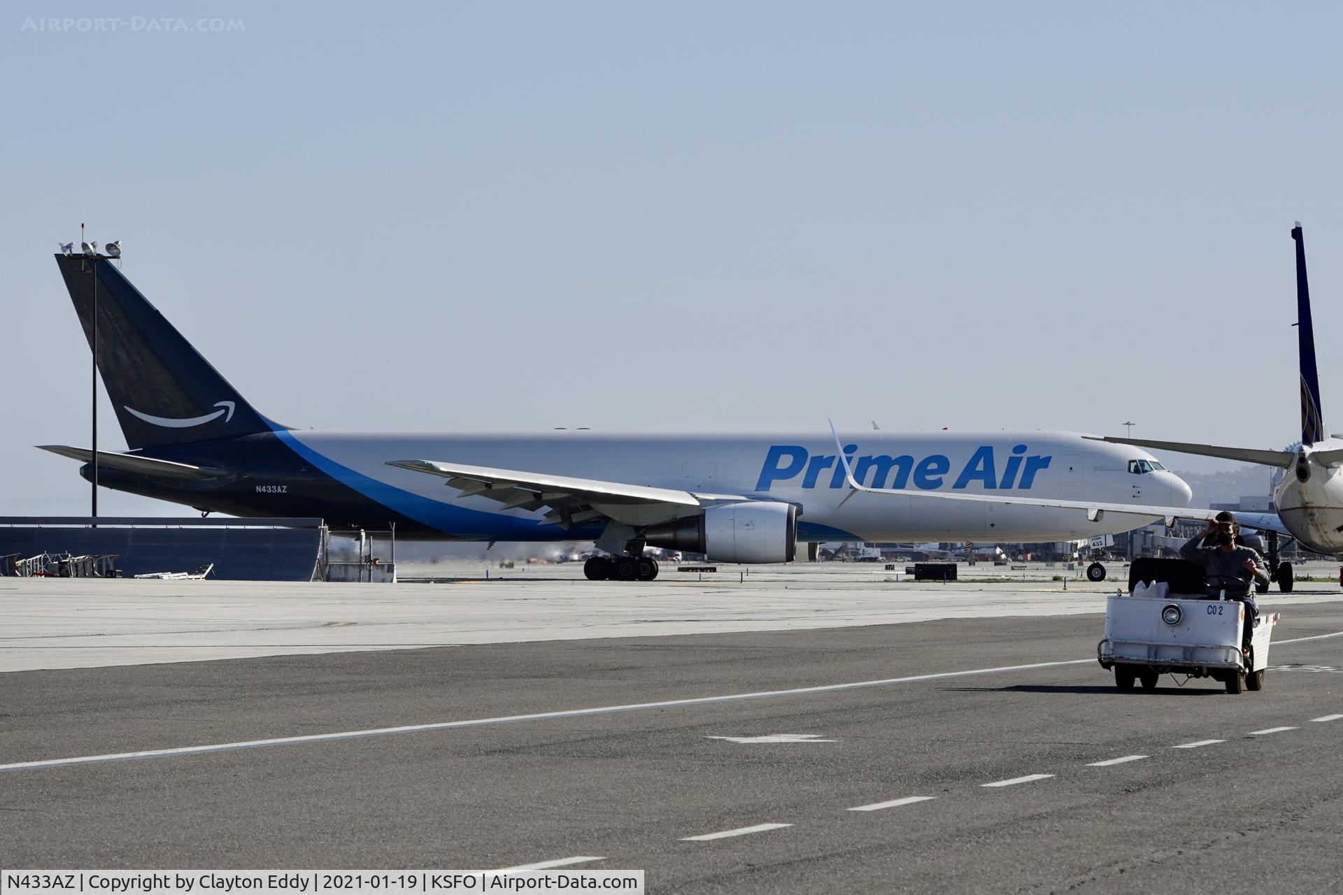 N433AZ, 1989 Boeing 767-381/ER(BCF) C/N 24400, SFO 2021.