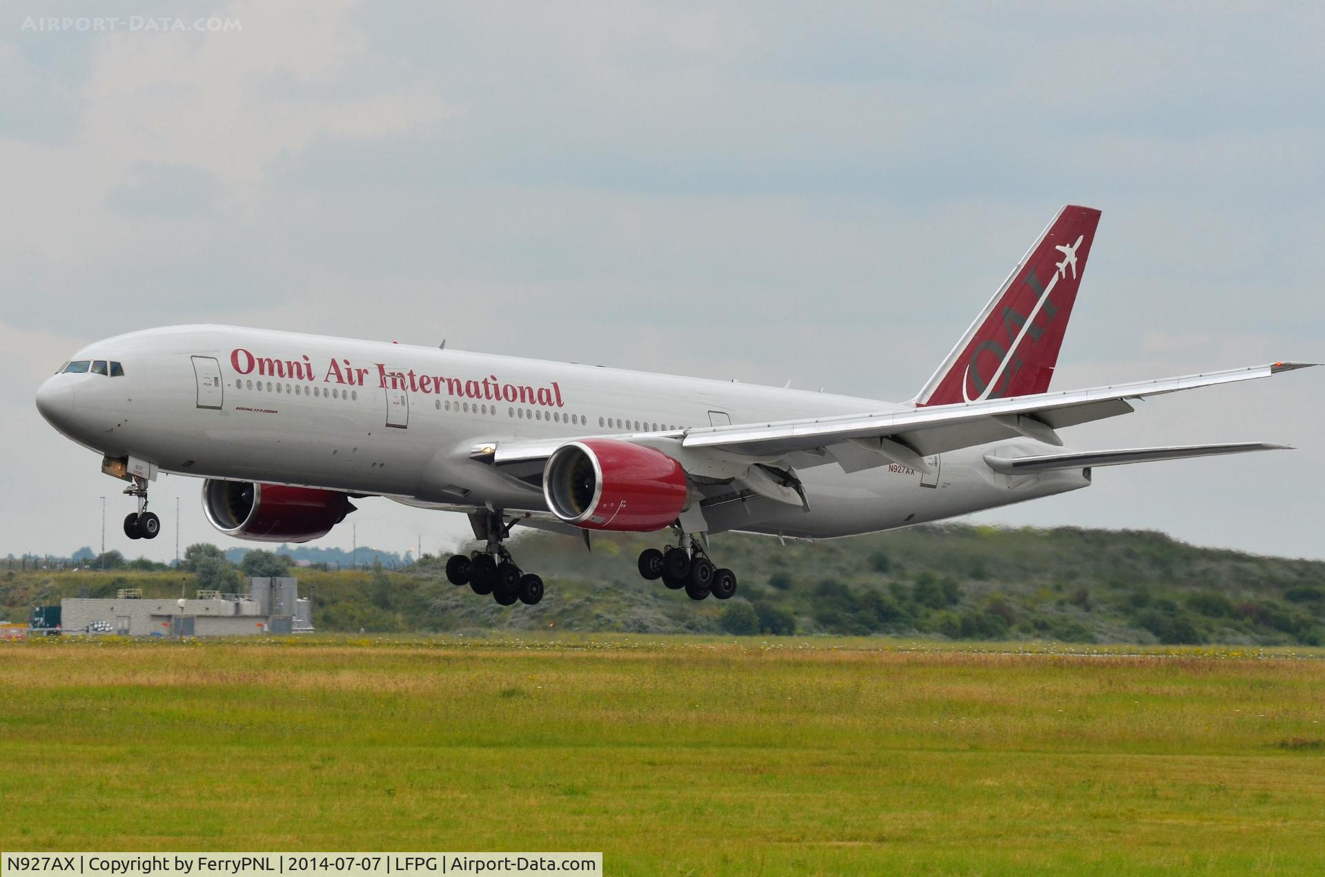 N927AX, 1997 Boeing 777-222/ER C/N 26943, Omni landing in CDG