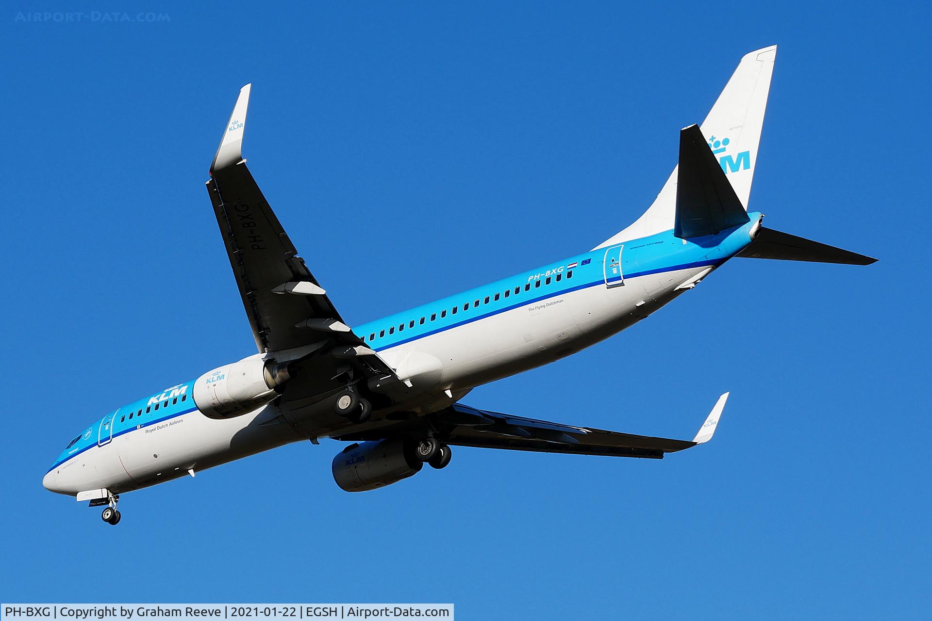 PH-BXG, 2000 Boeing 737-8K2 C/N 30357, On approach to Norwich.