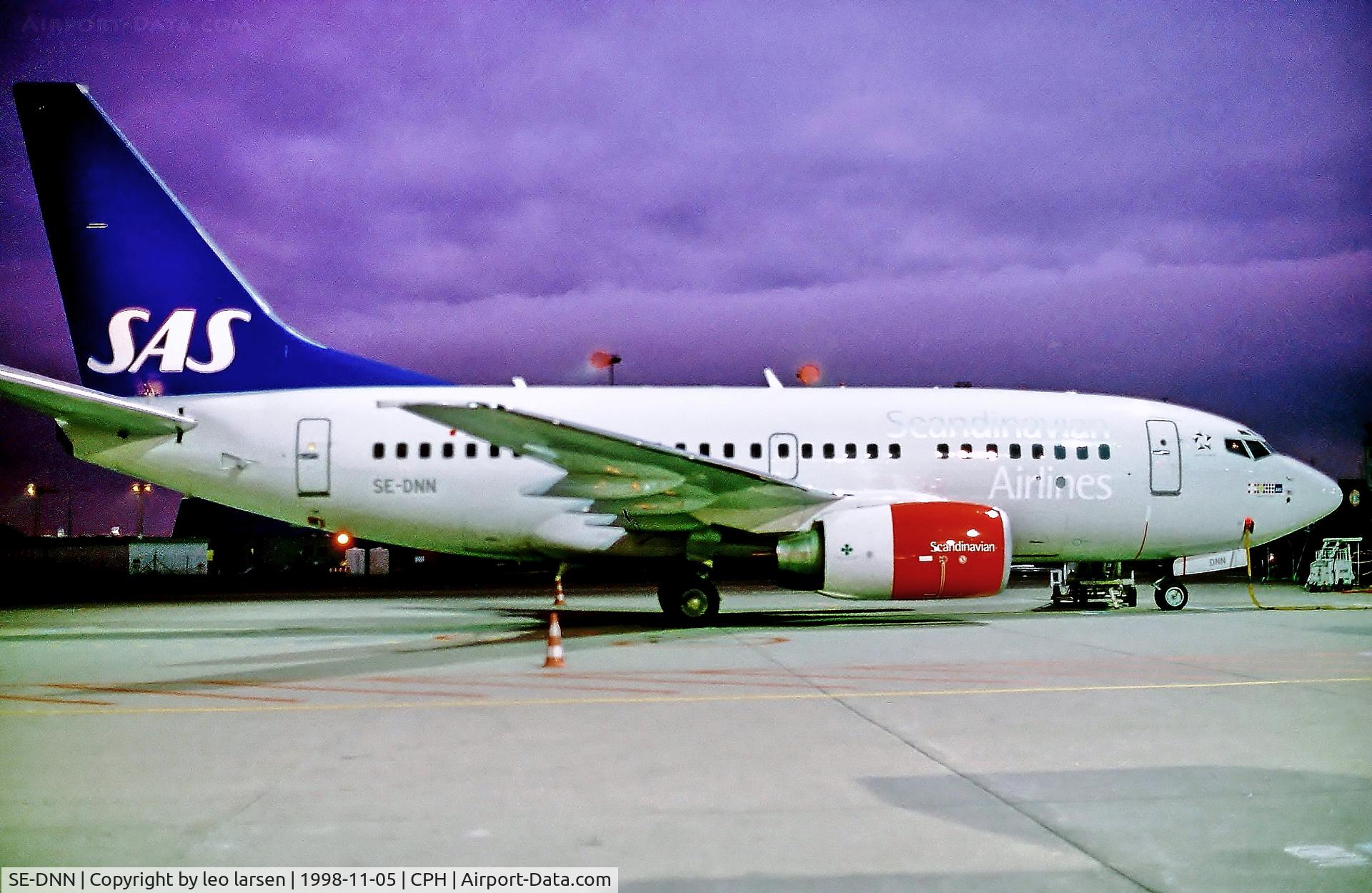 SE-DNN, 1998 Boeing 737-683 C/N 28291, Copenhagen 5.11.1998