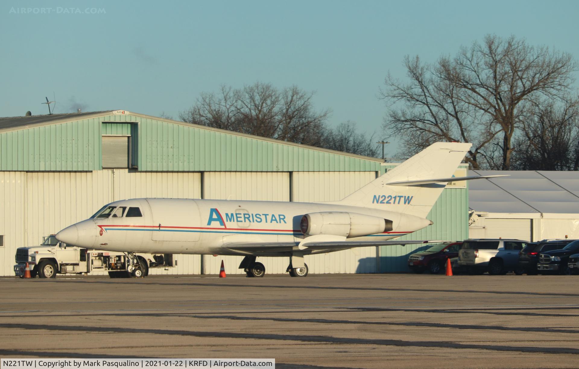 N221TW, 1969 Dassault Falcon 20D C/N 221, Falcon 20D