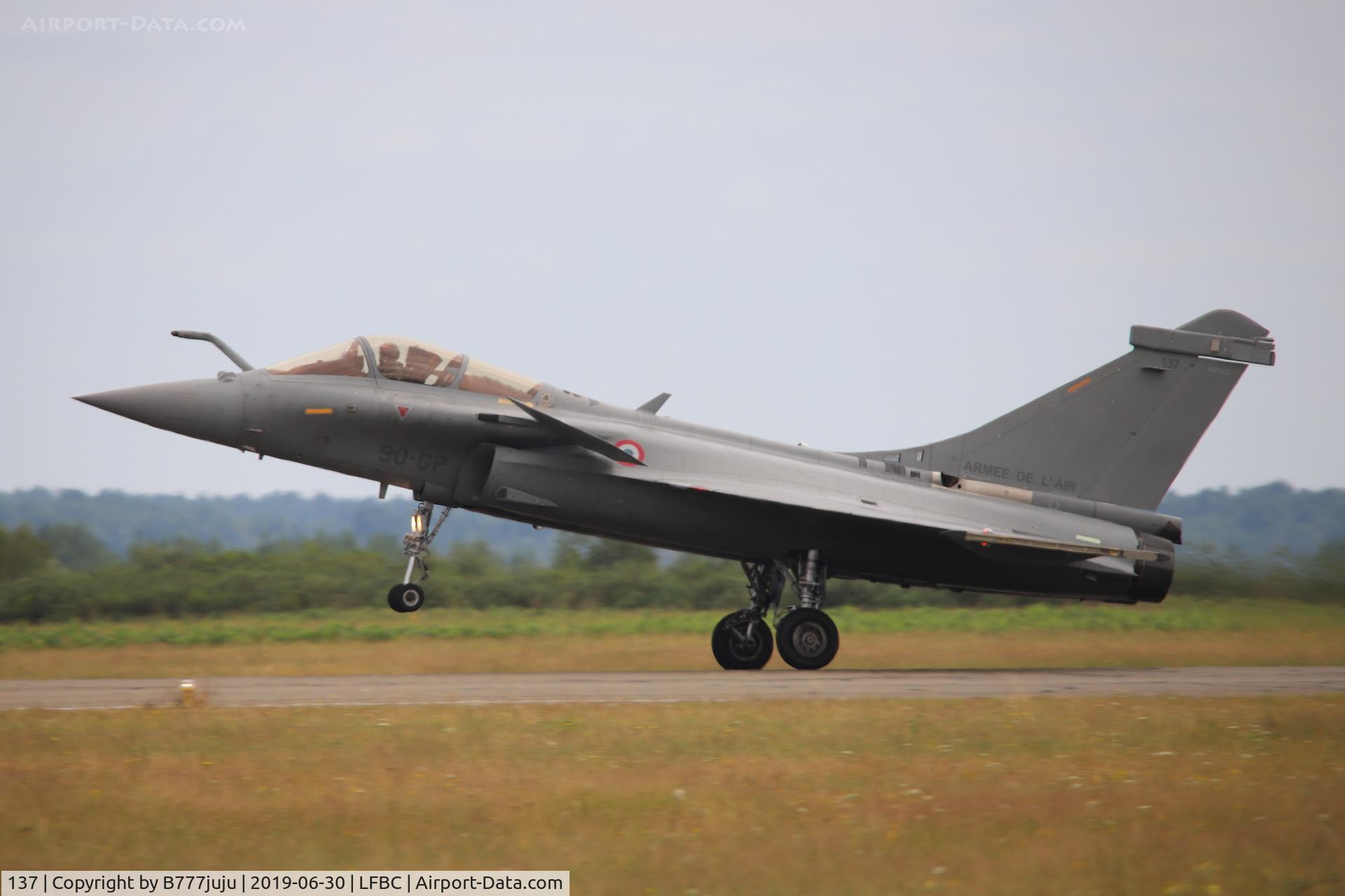 137, Dassault Rafale C C/N 137, at Cazaux Airshow