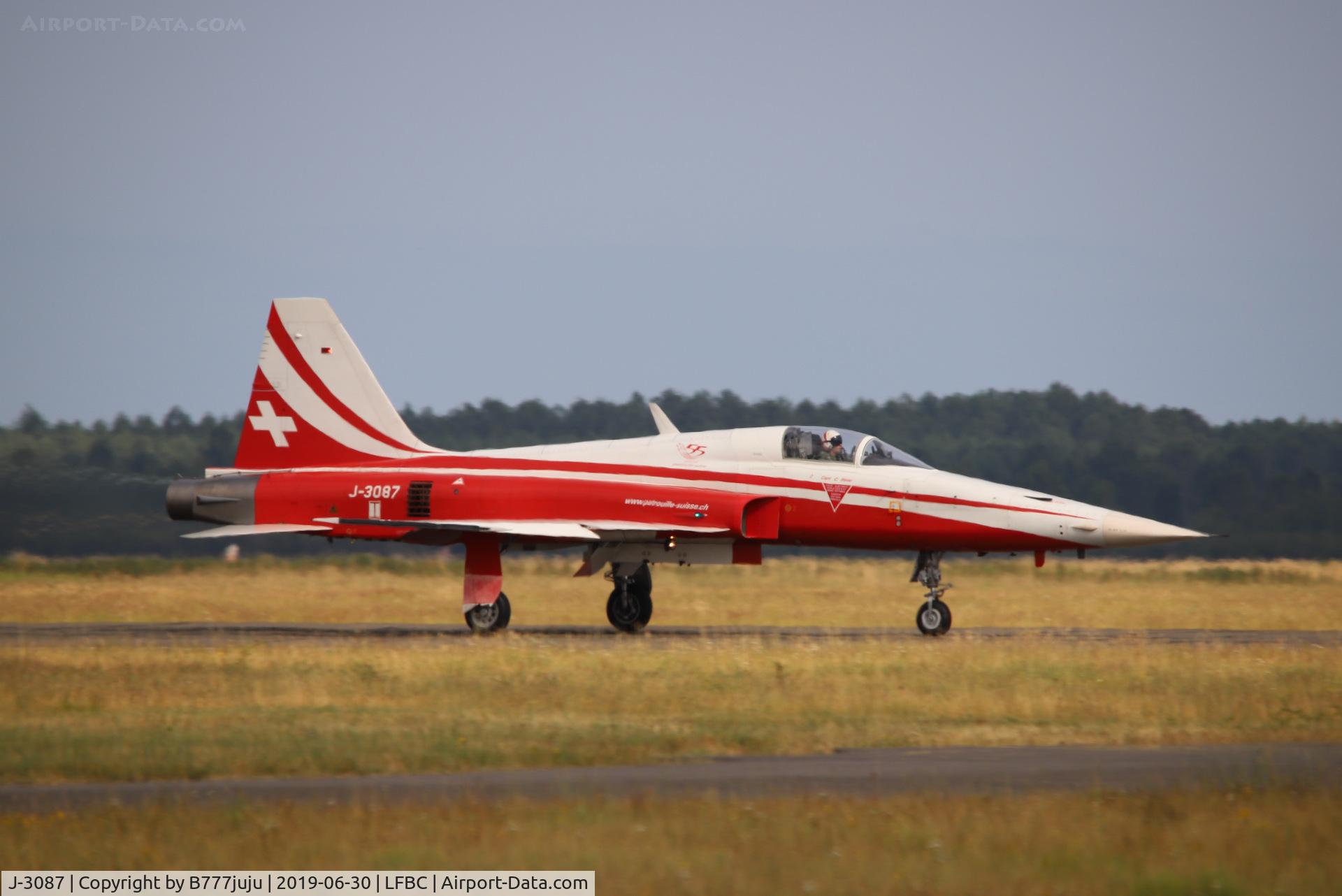 J-3087, Northrop F-5E Tiger II C/N L.1087, at Cazaux Airshow