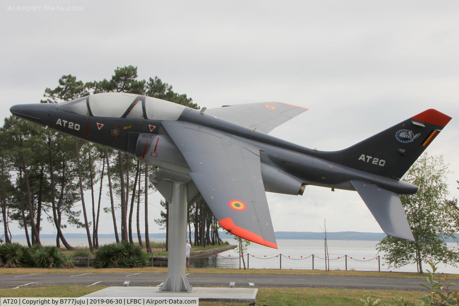 AT20, Dassault-Dornier Alpha Jet 1B C/N B20/1075, at Cazaux Airshow