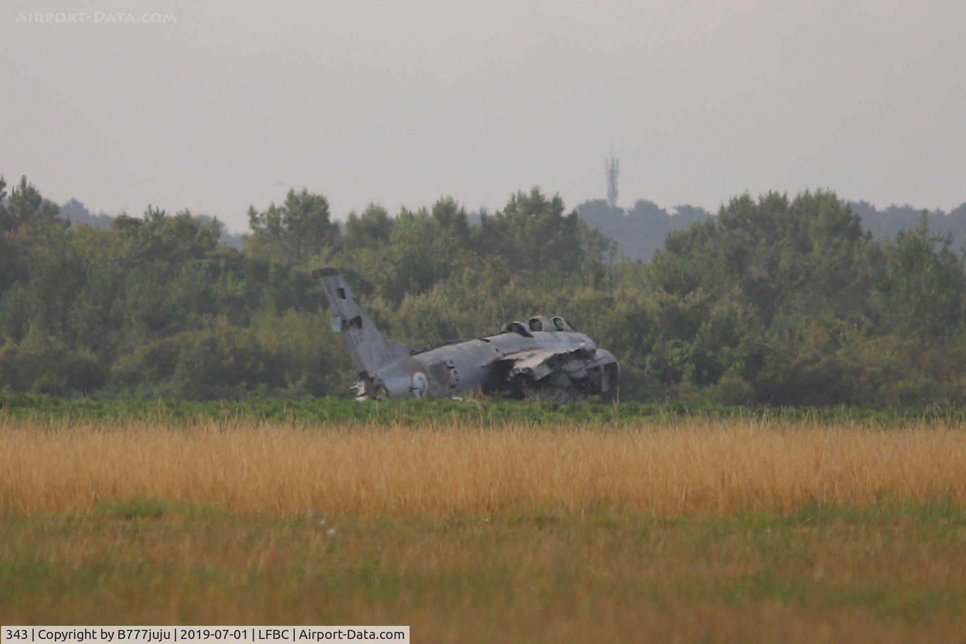 343, Sud Aviation SO.4050 Vautour IIN C/N 100, on shooting range at Cazaux