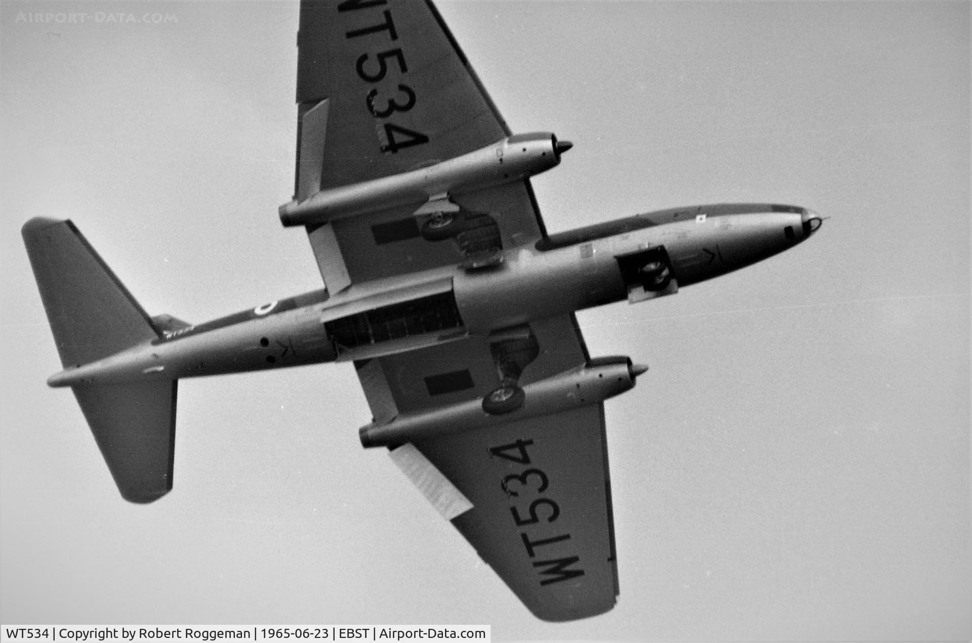 WT534, 1955 English Electric Canberra PR.7 C/N 71456, OPEN DAY.RAF.Became 8549m.
