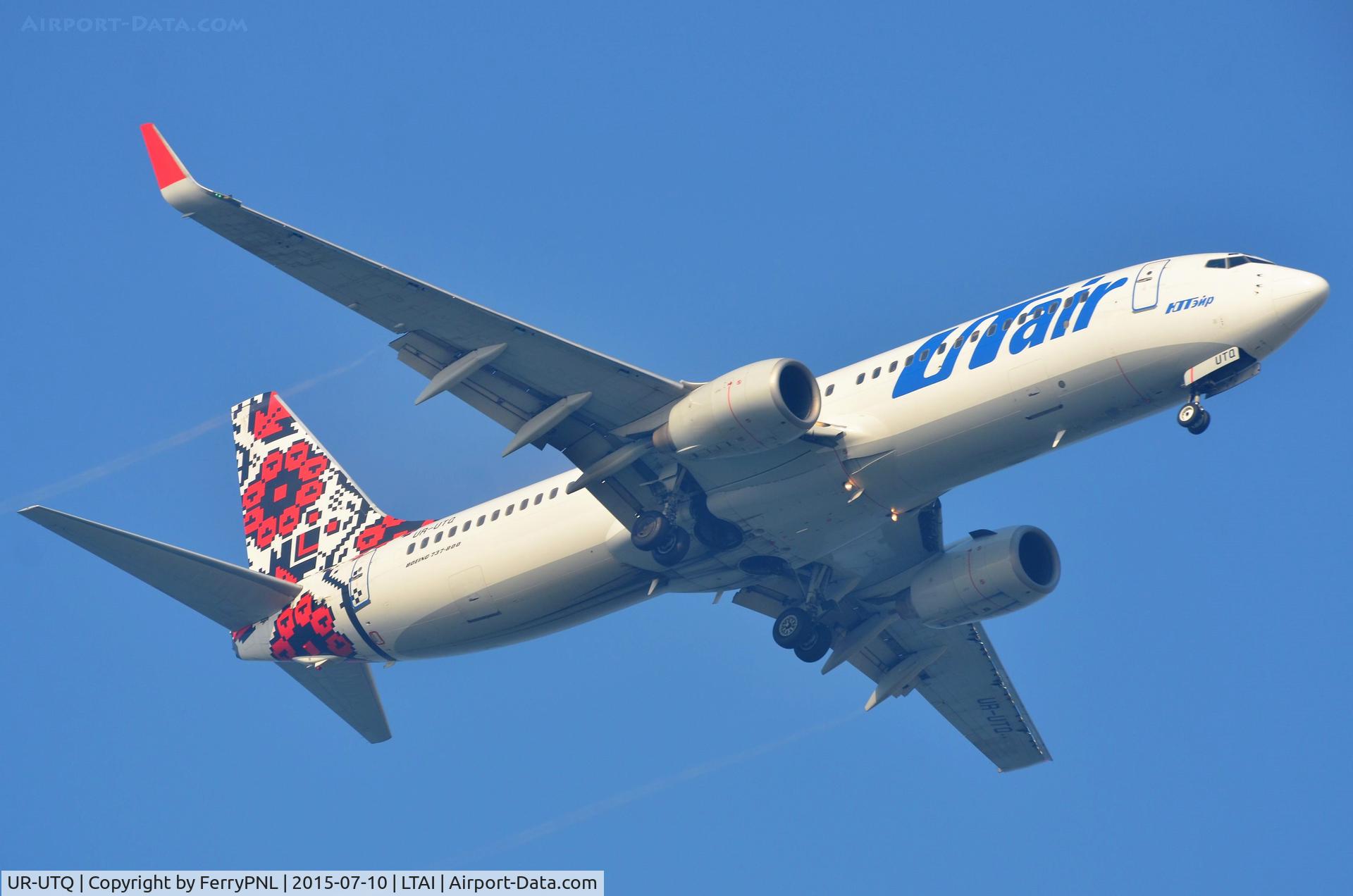 UR-UTQ, 2003 Boeing 737-83N C/N 30679, UTair Ukraine B738 landing