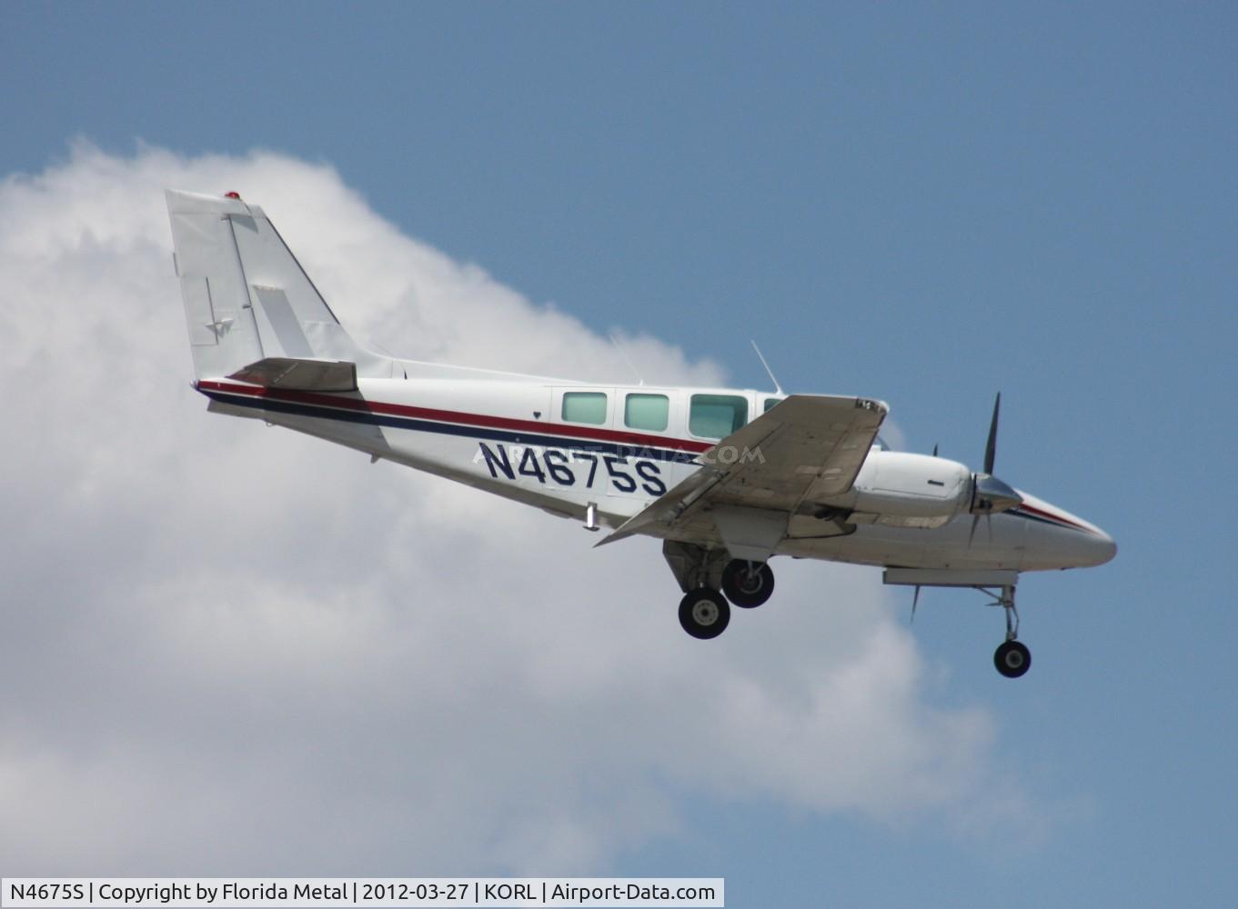 N4675S, 1975 Beech 58 Baron C/N TH-689, ORL spotting 2012