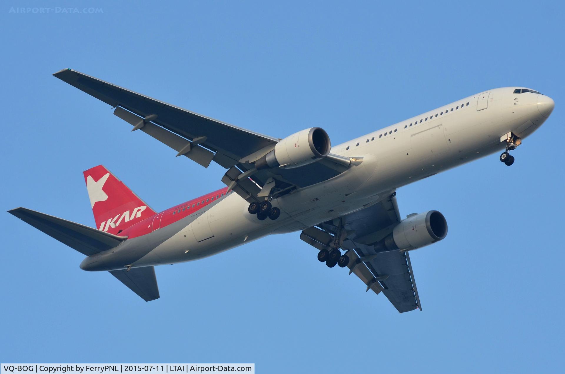 VQ-BOG, 1999 Boeing 767-341/ER C/N 30342, Ikar B763 landing