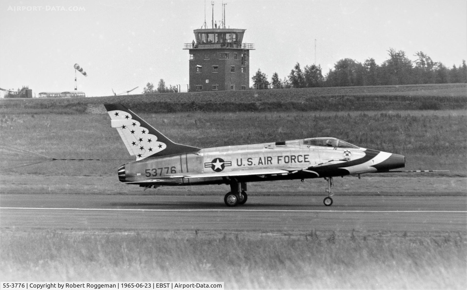 55-3776, 1955 North American F-100D Super Sabre C/N 223-458, OPEN DAY.USAF THUNDERBIRD.